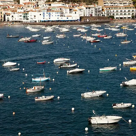 Apartment Akira Flats Llane Cadaques